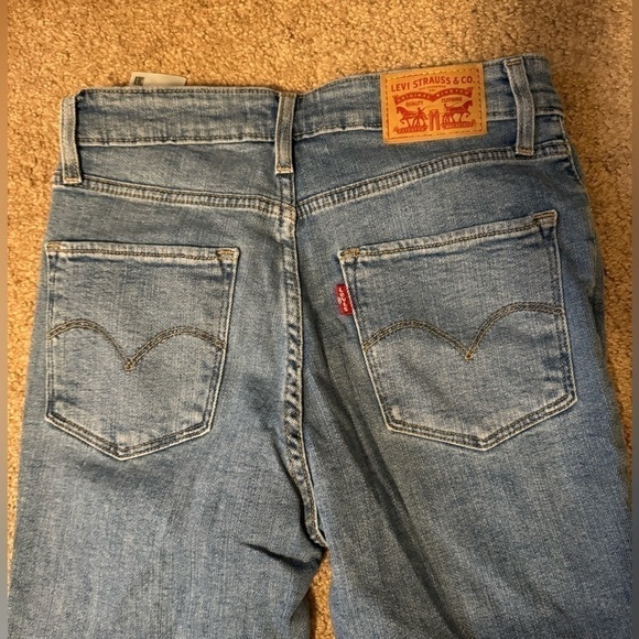 Levi’s high rise distressed frayed jeans size 27 - Picture 9 of 9